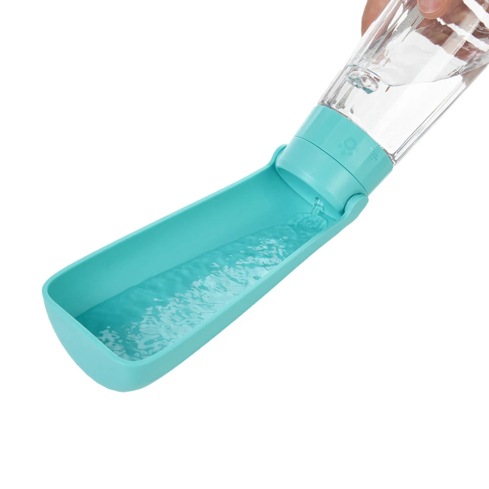 Botella de agua portátil para perros y gatos